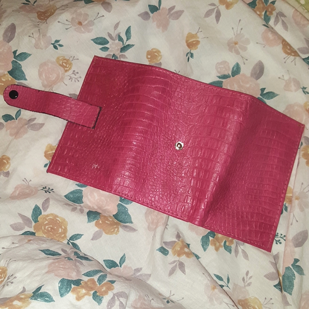 Handmade Artisan Nicaraguan Leather woman pink Wallet - Picture 2 of 5